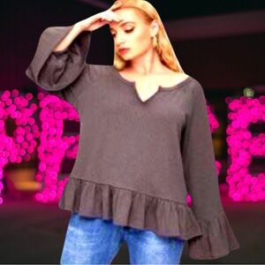 🆕Women’s plus-size Charcoal gray long/flounce-sleeve Knit Top❤️❤️3X